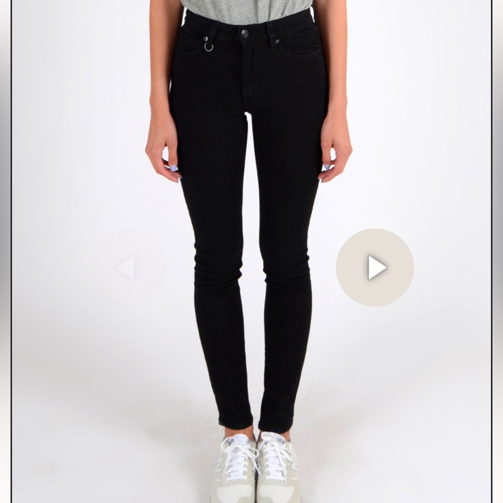 NWT NEUW Vintage Skinny Black Raw Jeans Mid Rise Size 24